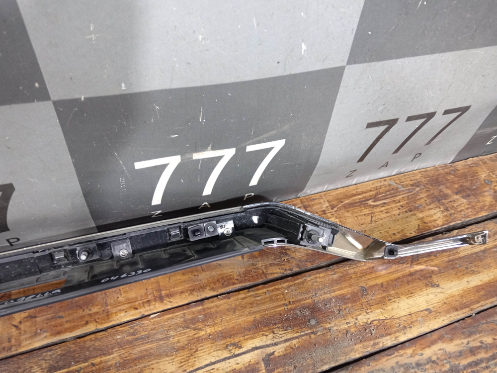 Накладка крышки багажника Geely Tugella 19-24 Б/У Оригинал 5062040200