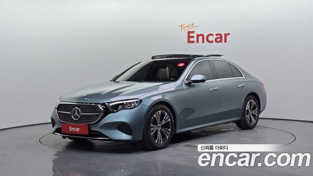Mercedes-Benz E-Class E200 Avantgarde — 2025