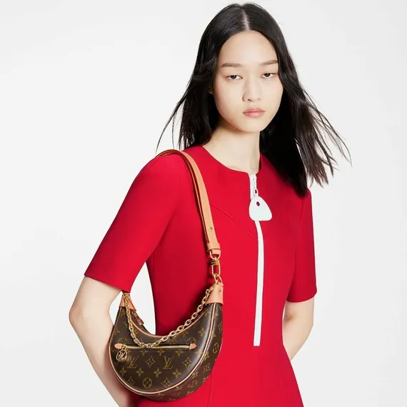 Сумка-багет Louis Vuitton Loop коричневый