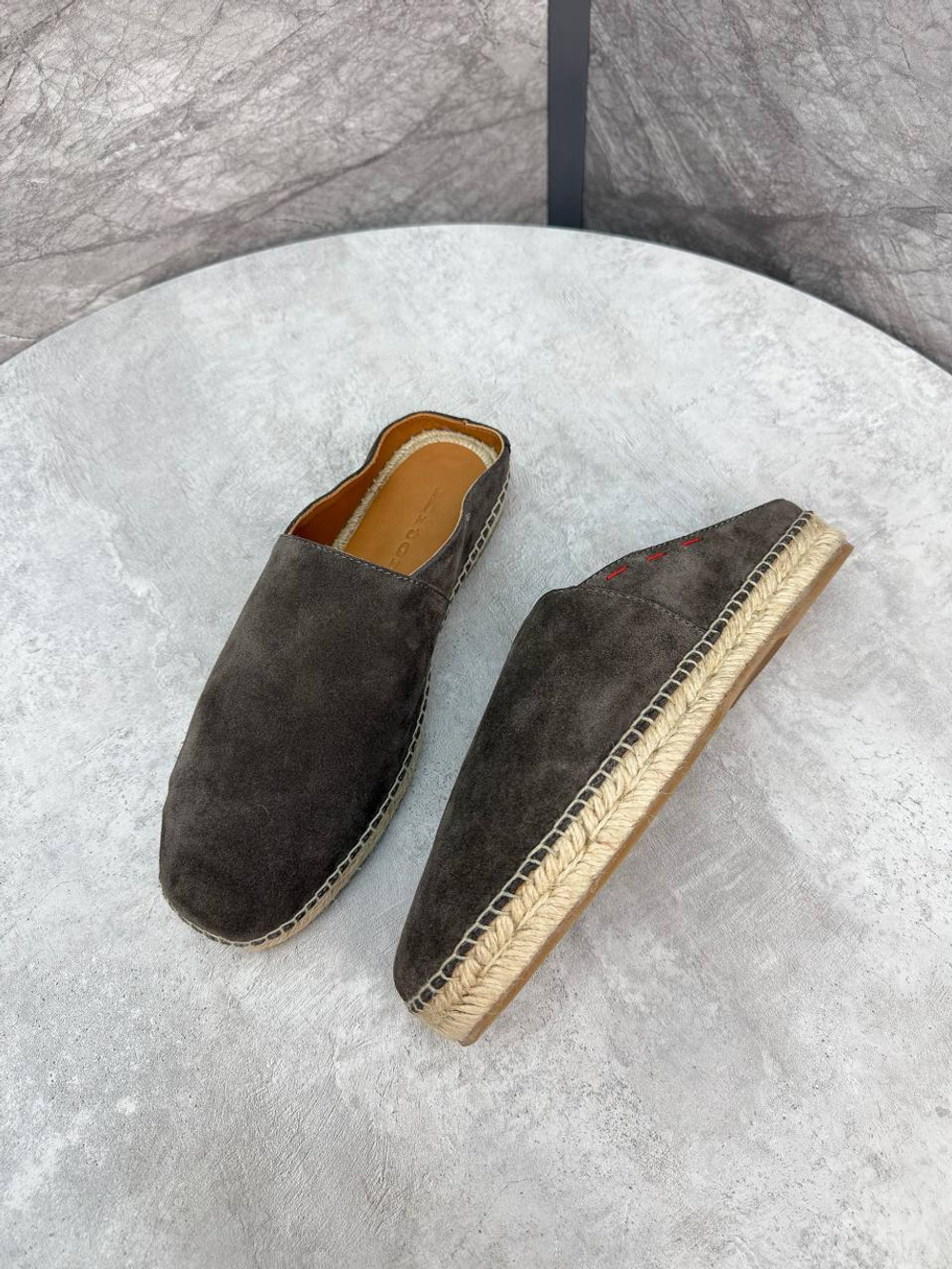 Мюли Kiton