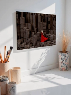 Картина на стену 40 X 50 Девушка на скалах