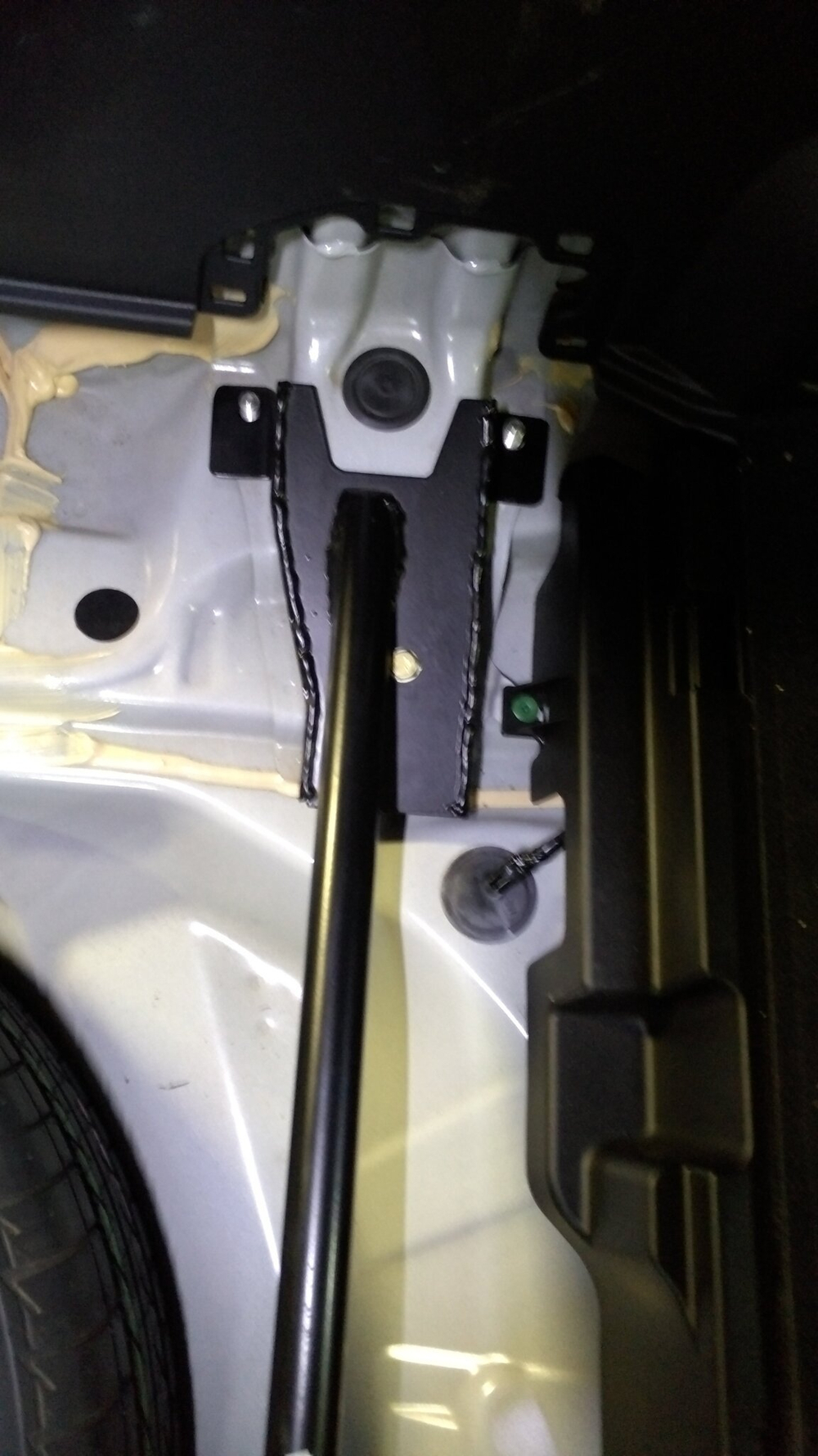 Распорка задняя скрытой установки (высокая труба) Subaru Forester 4 SJ
