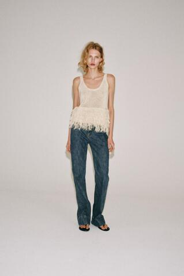 ZARA ТРИКОТАЖНЫЙ ТОП С БАХРОМОЙ, ЭКРЮ