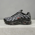 Nike Air Max Plus TN • Black Red