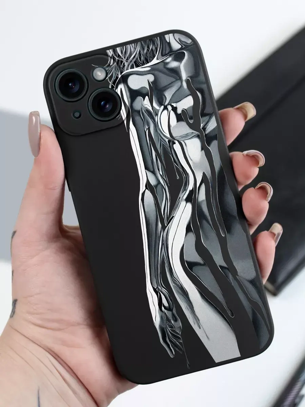 Чехол на iPhone 15 Plus с принтом