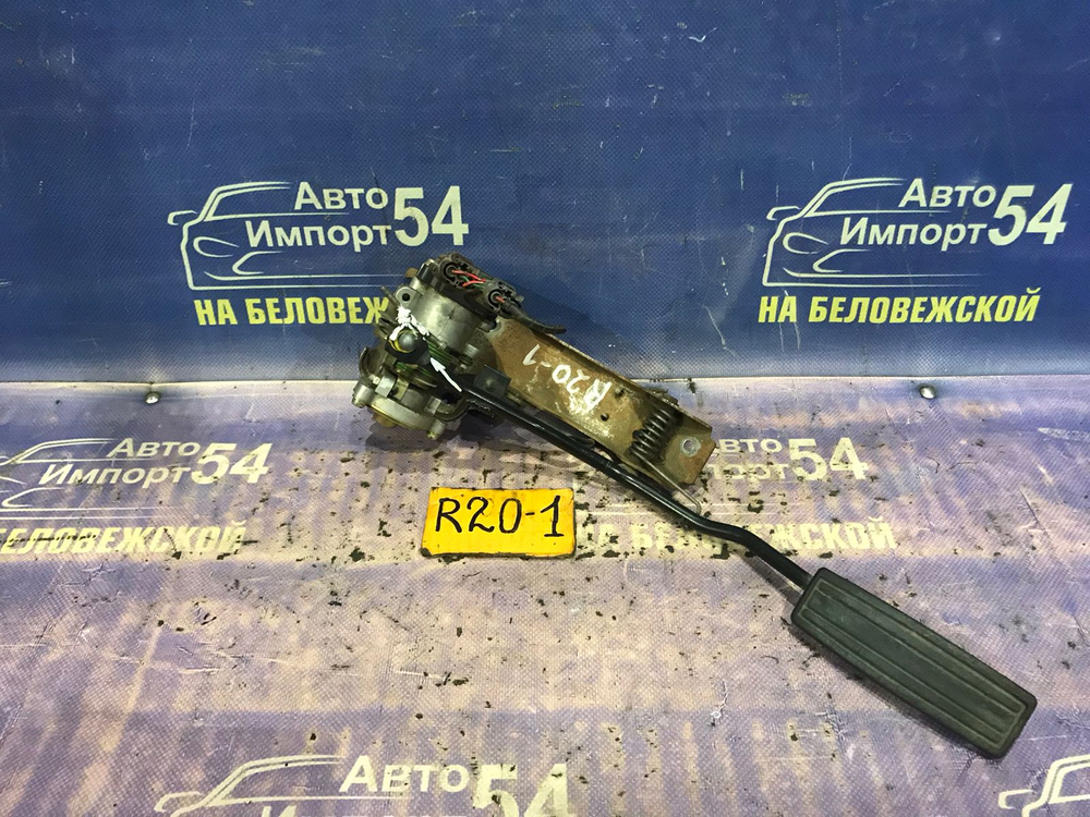 Педаль газа NISSAN MISTRAL 1997