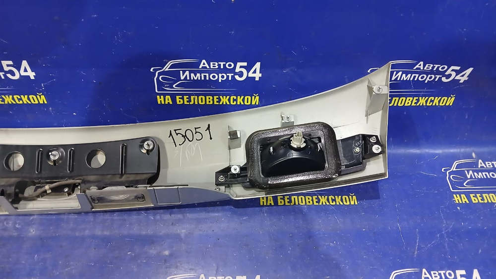 Вставка в багажник центральная SUBARU LEGACY 2003-2006