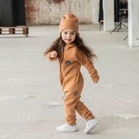Комбинезон с капюшоном и карманами "Миндаль" утепленный