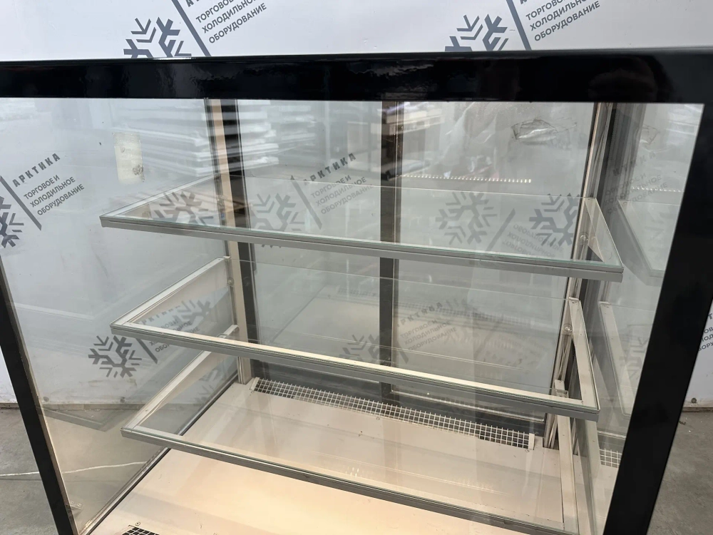 Кондитерская витрина Carboma K70 VV 0.9-1