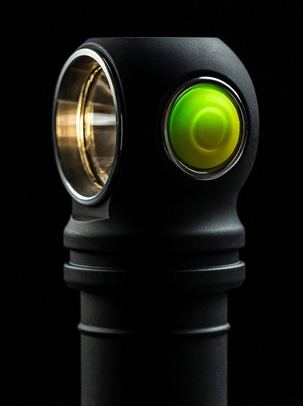 Фонарь Armytek Wizard C1 Pro Magnet USB White