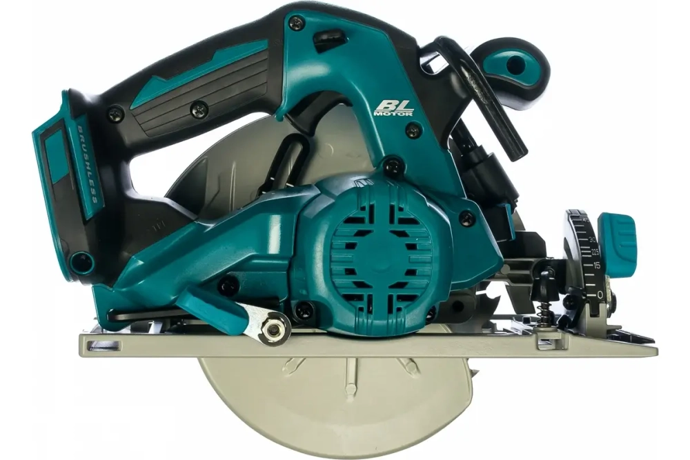 Аккумуляторная дисковая пила Makita DHS680Z
