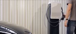 Зарядная станция EVlink Wallbox, 7.4 кВт, с кабелем T2 (EVH2S7P0CK)