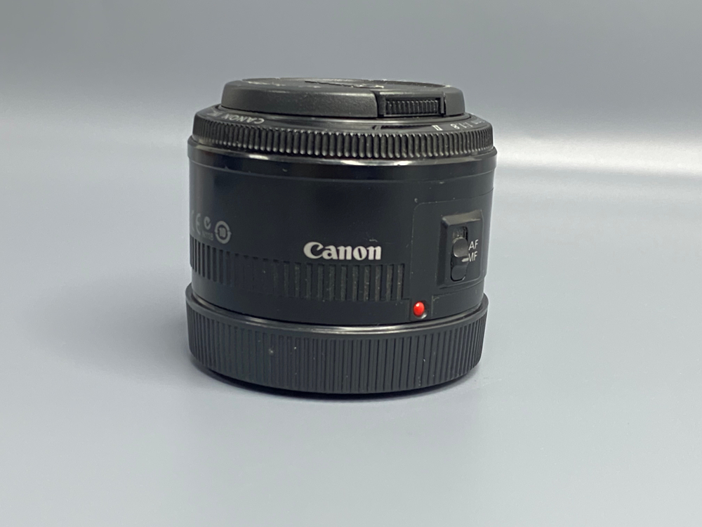 Canon EF 50mm f/1.8 II нюанс на задней линзе