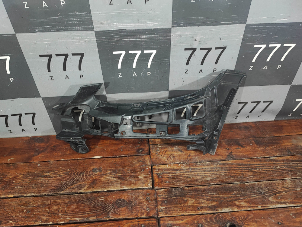 Кронштейн переднего бампера Mercedes C (W205) 14-18 Б/У Оригинал A2058853165