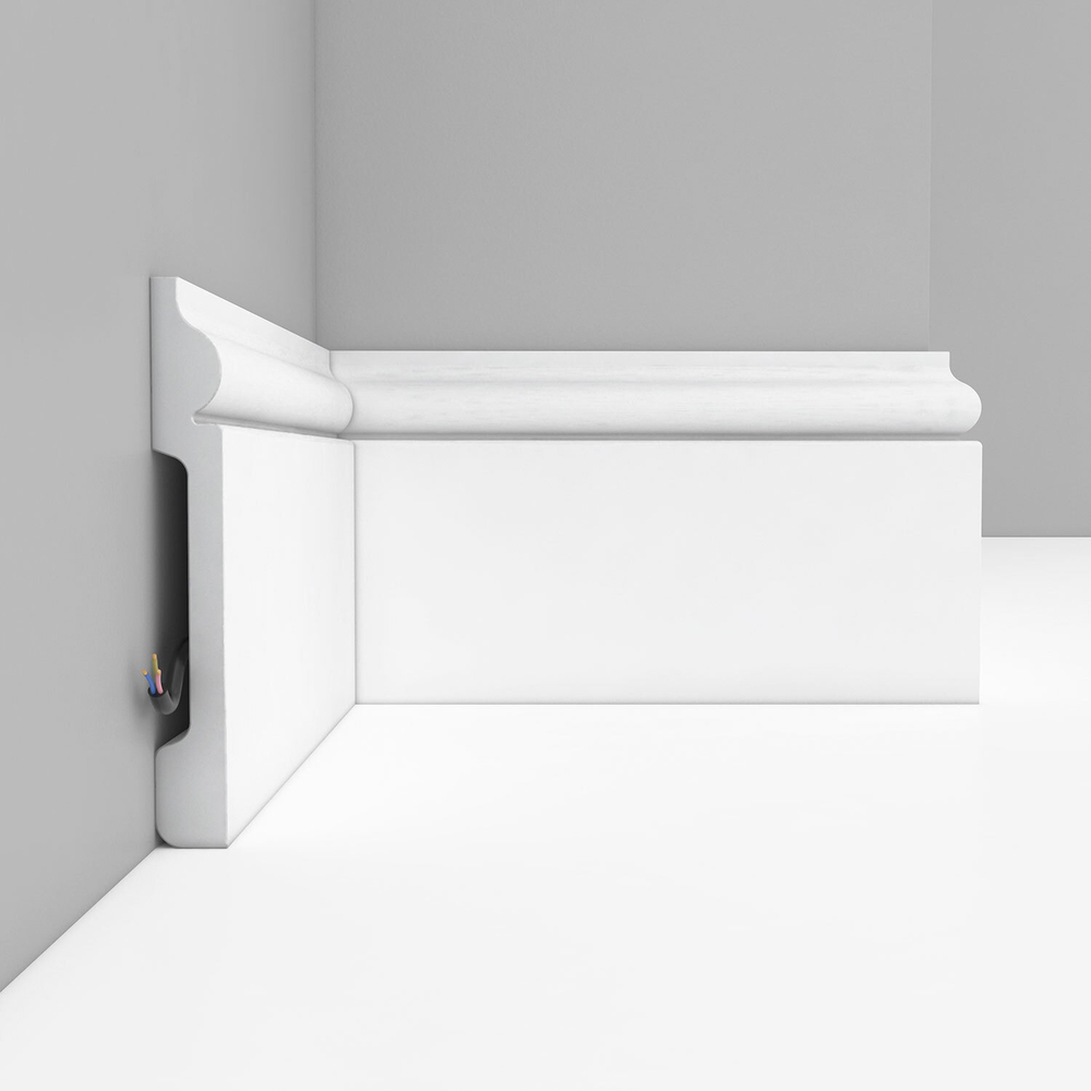 Плинтус Decormaster Дюропрофиль D004 ДМ
