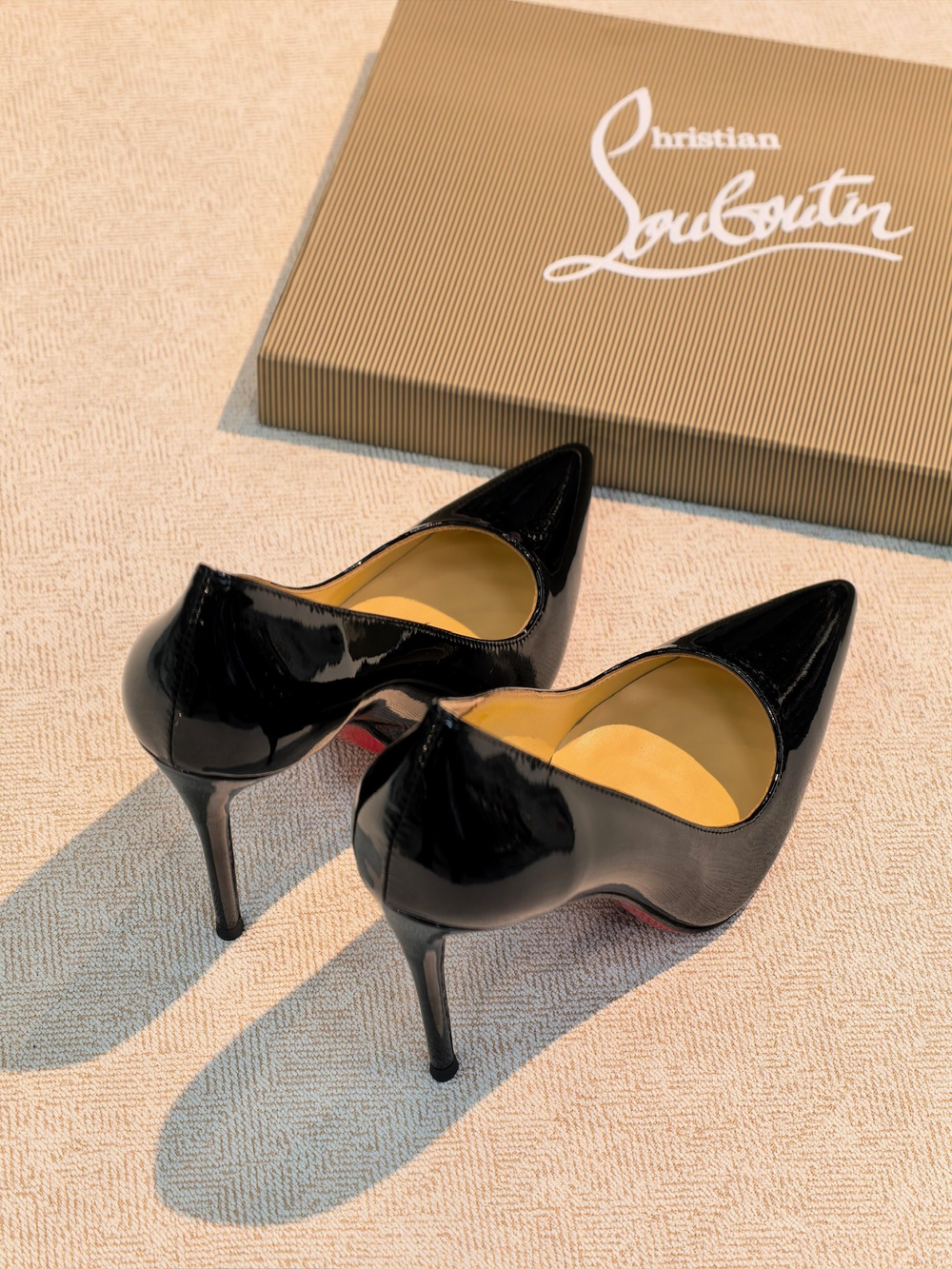 Туфли Christian Louboutin
