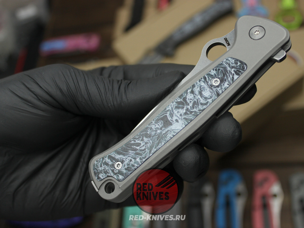Нож Spyderco Slym - светлая рукоять