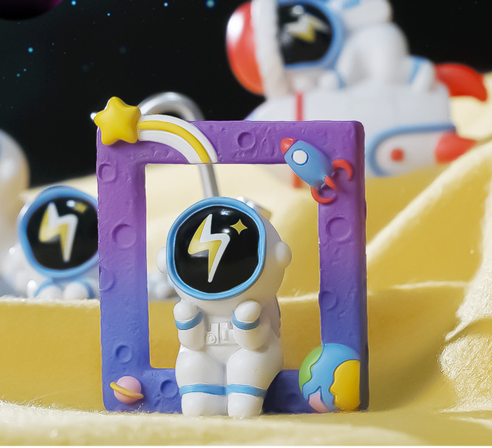 Коллекционные игрушки "Happy Time Cosmo"