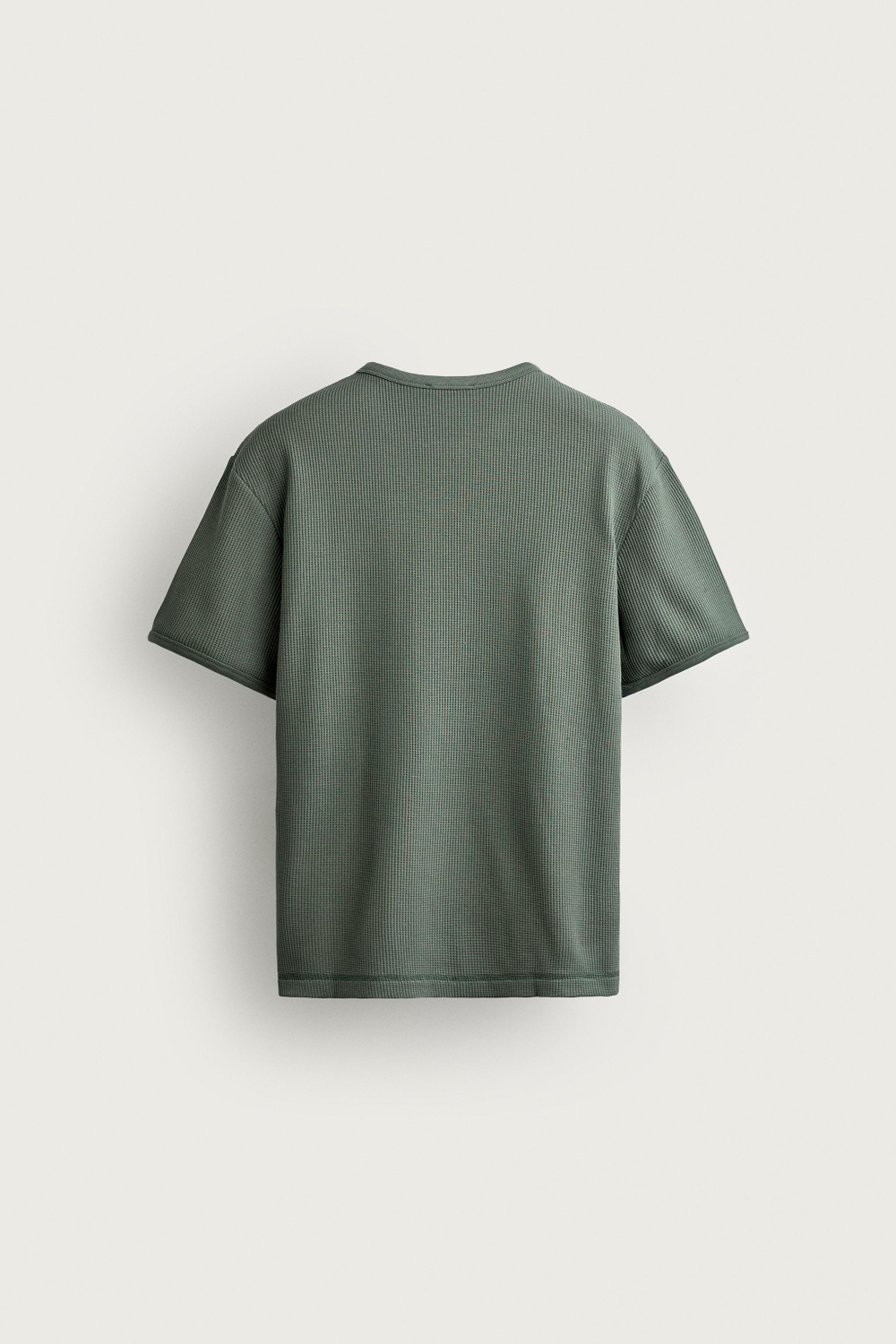 ФУТБОЛКА ИЗ РИФЛЕНОГО ТРИКОТАЖА — ZARA
