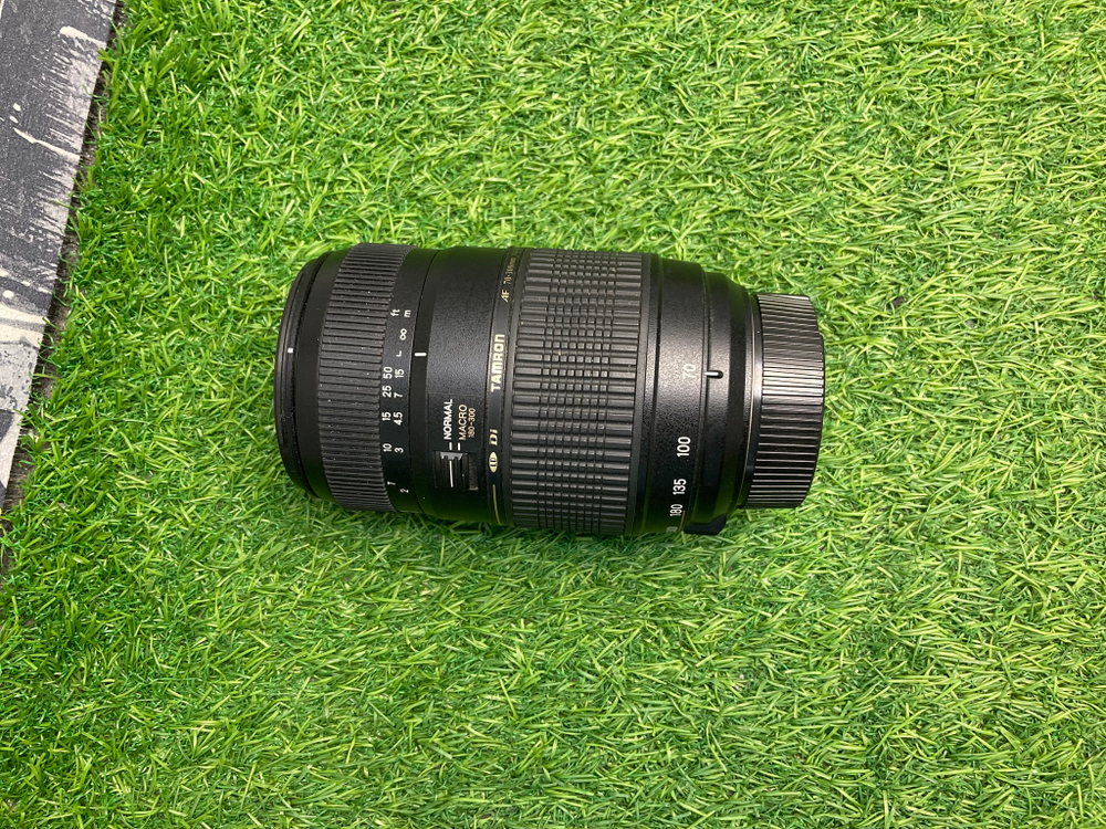 Tamron AF 70-300mm 4-5.6 Di LD Macro Nikon