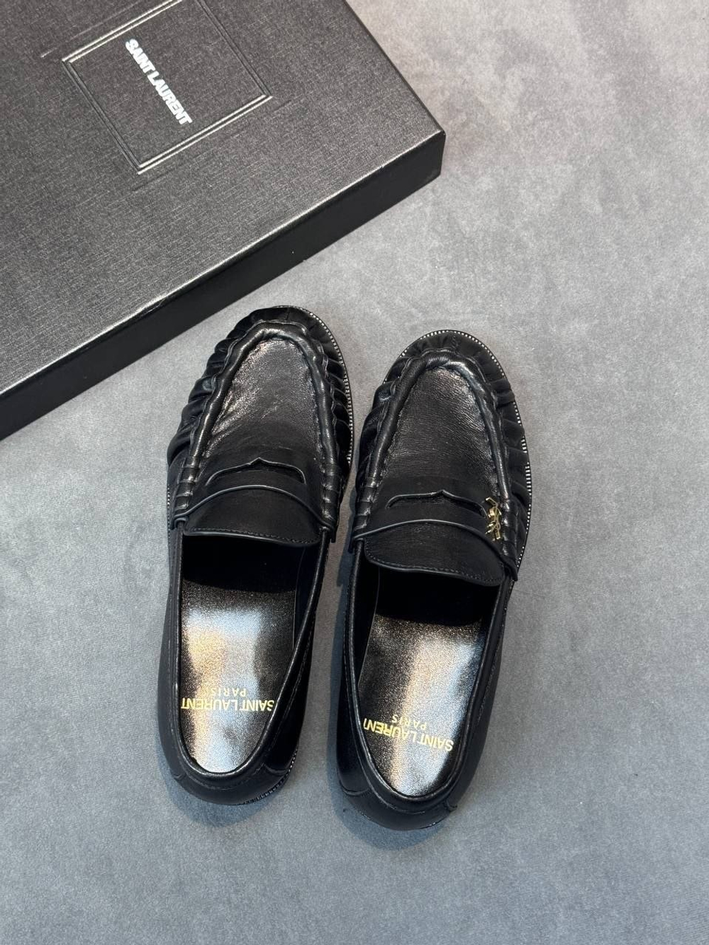 Лоферы Yves Saint Laurent