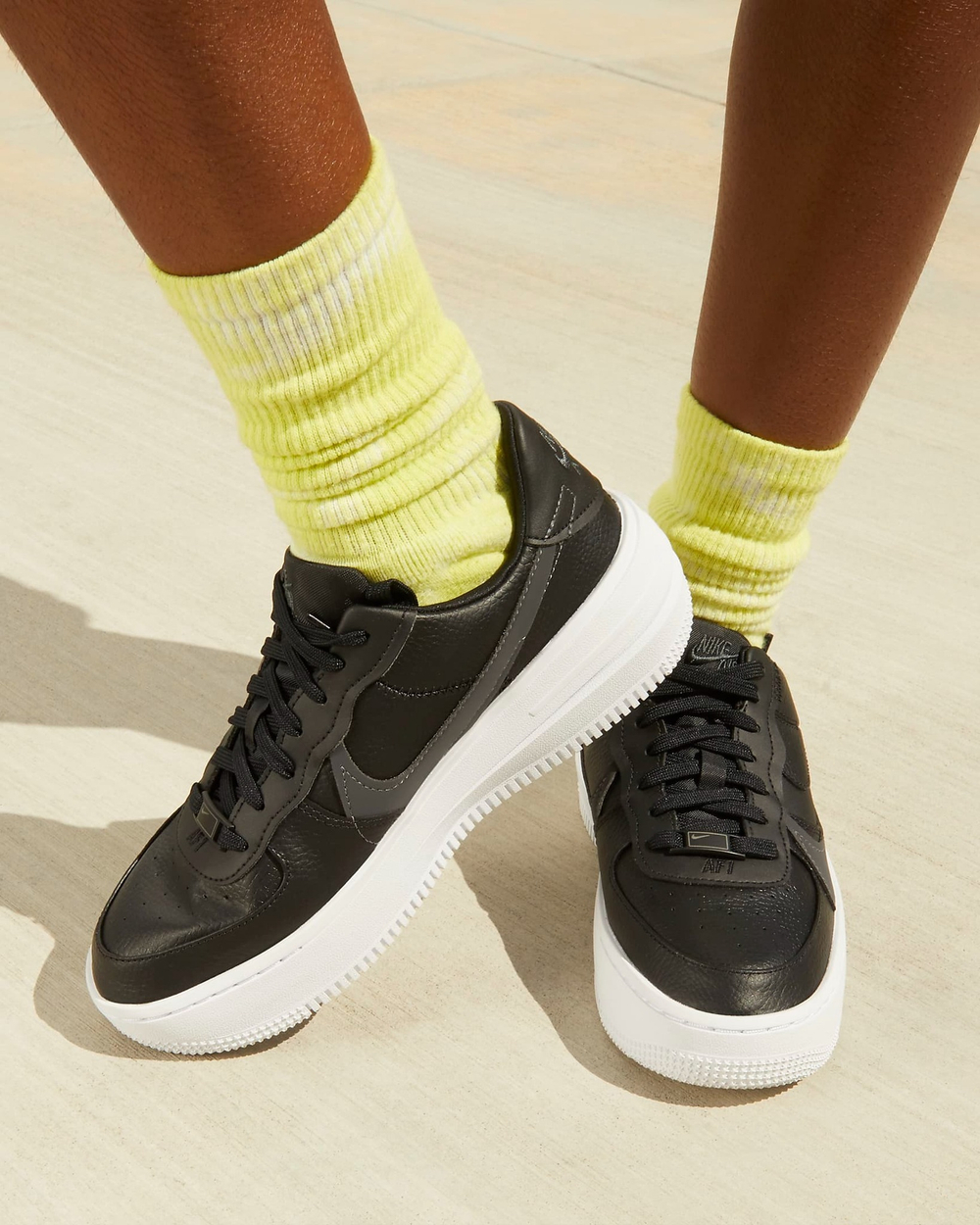 Кроссовки женские NIKE Air Force 1 PLT.AF.ORM