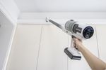 Пылесос беспроводной вертикальный аккумуляторный Greenworks 24В GD24SVK4D, Арт.4701107UB с АКБ 4 А*ч и ЗУ