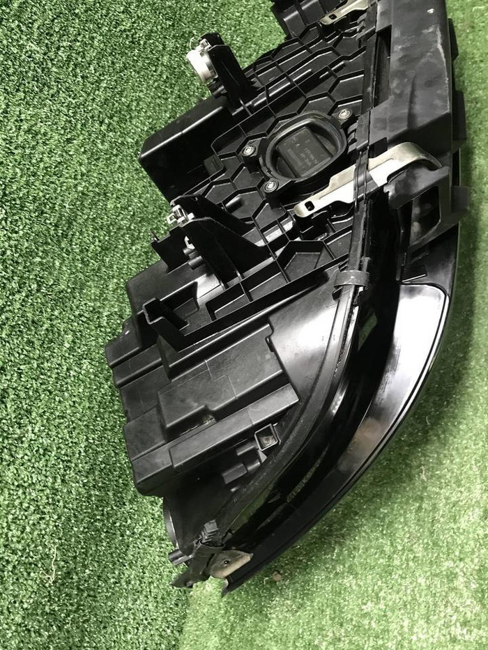 Фара левая BMW X7 G07 (2019-2022) Laser Light