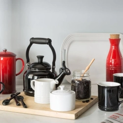 Le Creuset Чайник Demi 1,1л красный EAN 024147917328