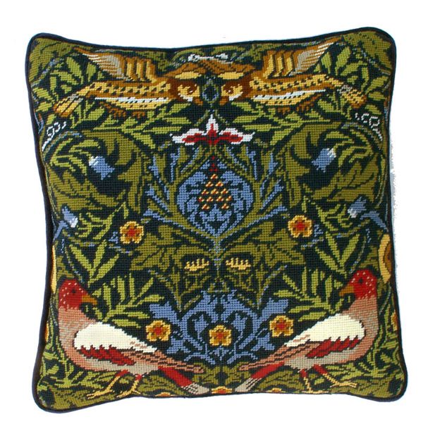 Набор для вышивания нитками Bothy Threads, подушка Bird William Morris (Птицы), 35,5х35,5 см