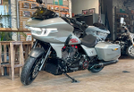 CVO Road Glide ST 121 (Mercury Silver) 2025 с НДС