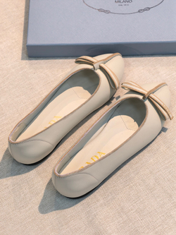 Балетки Prada