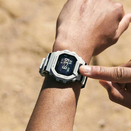 Наручные часы Casio G-Shock GBD-200UU-9ER