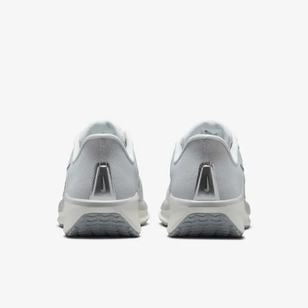 Кроссовки женские NIKE WMNS NIKE QUEST 6