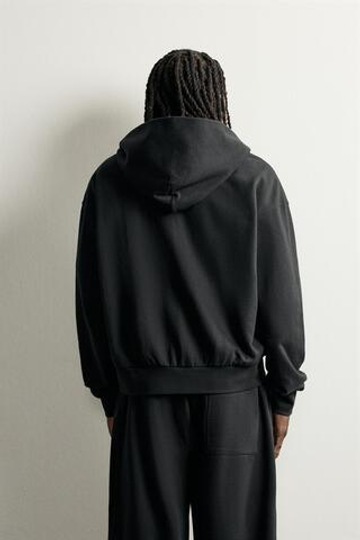 ZARA БАЗОВОЕ ХУДИ BOXY FIT НА МОЛНИИ, ЧЕРНЫЙ