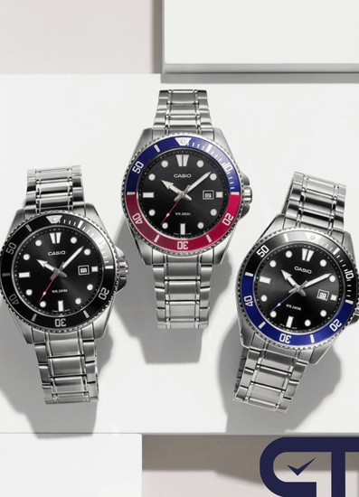 Casio MDV-107D-1A3 часы наручные мужские — красно-синий безель, стальной браслет и WR200