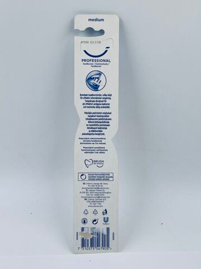 Зубная щетка Pepsodent Medium Professional, средней жесткости, красная