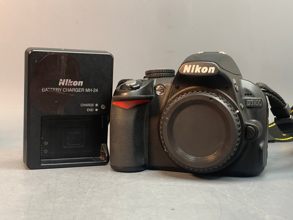 Nikon D3100 Body 6426 кадров полоса на экране