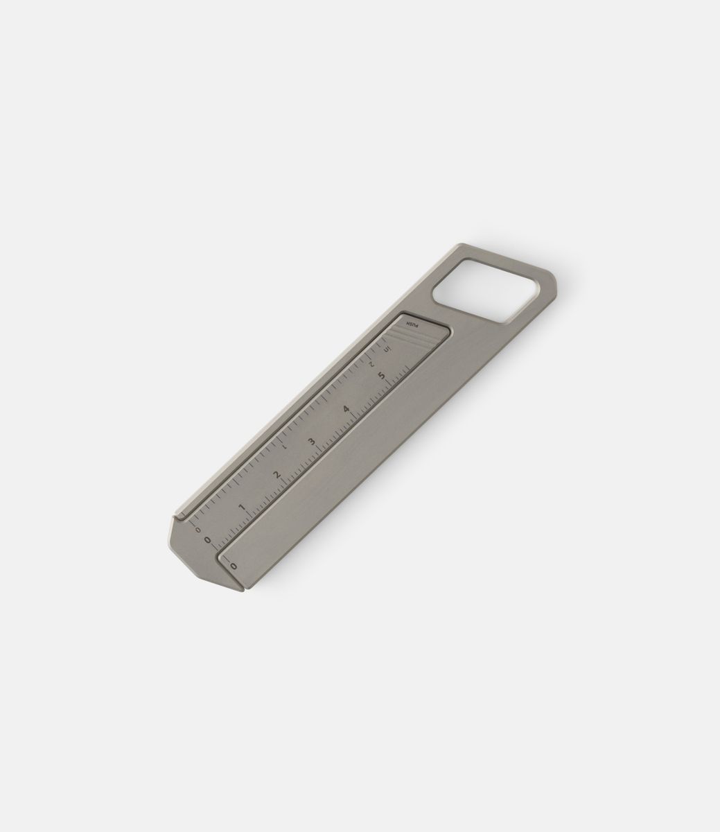 MecArmy RU01 Titanium — штангенциркуль-линейка из титана