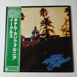 Винтажная виниловая пластинка LP Eagles Hotel California (Japan 1981) (Obi) (Poster) Pretty Maids All In A Row