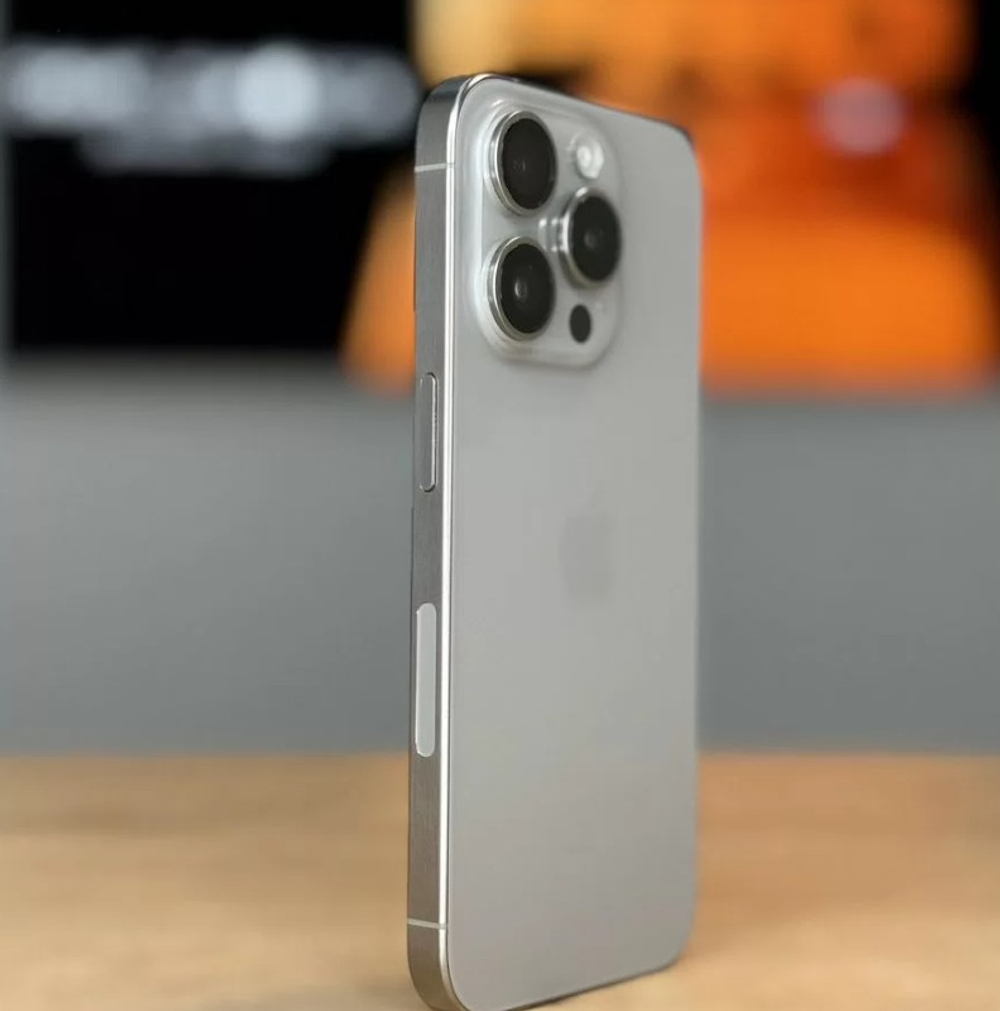 iPhone 16 Pro, 256 ГБ б/у