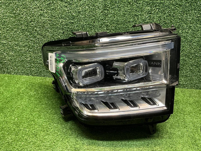 Фара правая Tank 500 (2021-н.в.) LED