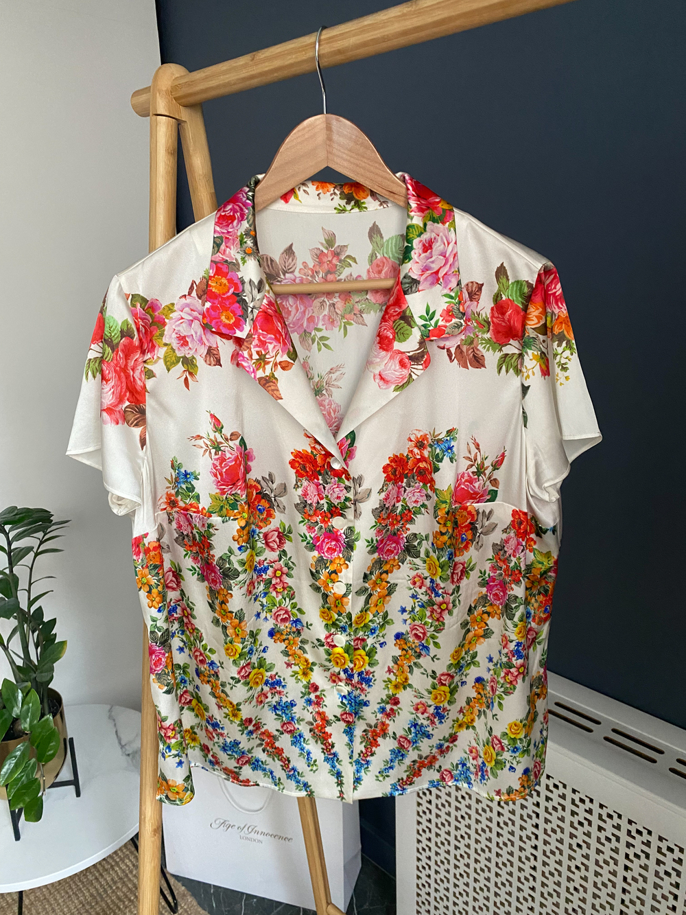 Шелковый костюм Versace, M