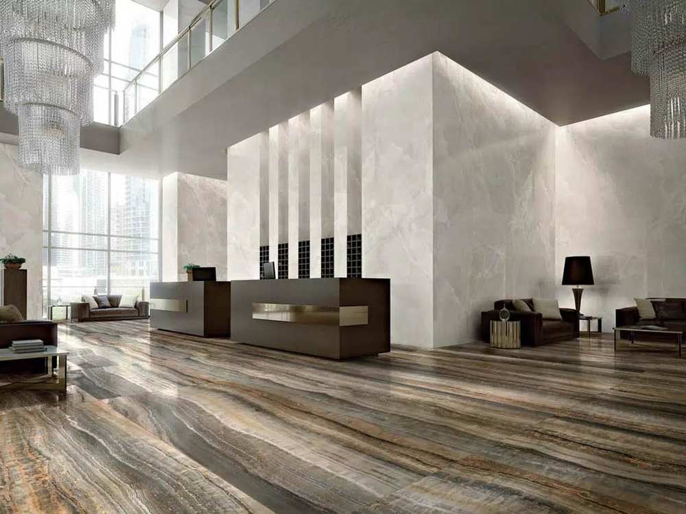 ECCENTRIC LUXE