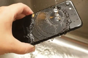 Чистка после попадания в воду iPhone 12 Pro