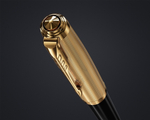 Перьевая ручка и чехол из кожи Parker 51 DELUXE BLACK GT, перо: F, цвет чернил: black, в подарочной упаковке.