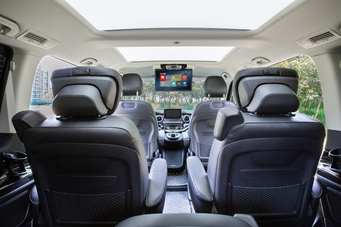 Монитор потолочный моторизированный для Mersedes-Benz V класс - ERGO ER15AMS-AUTO с экраном 15.6” (1920х1080 FullHD, Android, ) черн