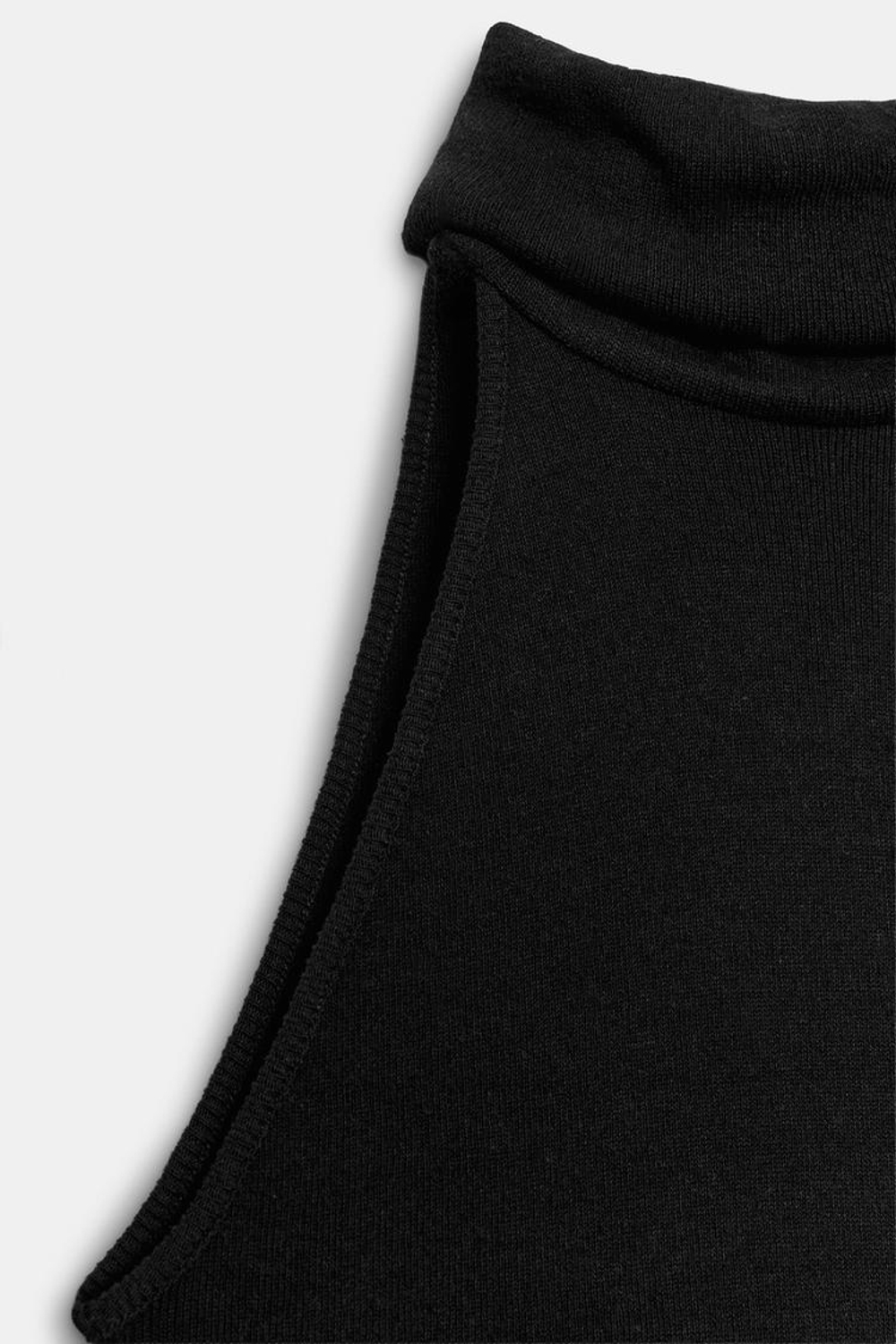 ZARA ТОП С ВЫСОКИМ ВОРОТНИКОМ, ЧЕРНЫЙ