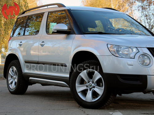 Накладки на пороги Skoda Yeti (2009–2017)