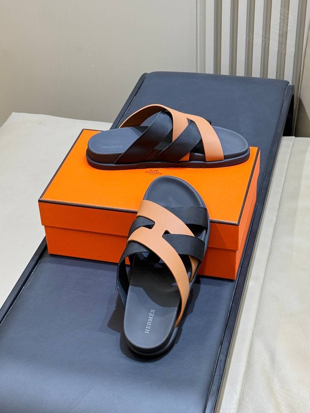 Шлепанцы Hermes Kazimir